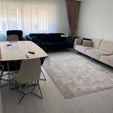 Ozemek Sitesi אנטליה