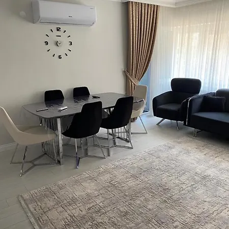 Ozemek Sitesi * אנטליה